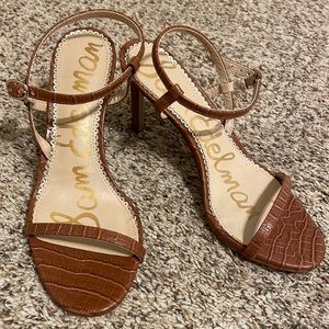 Sam Edelman women’s Dory straps heel